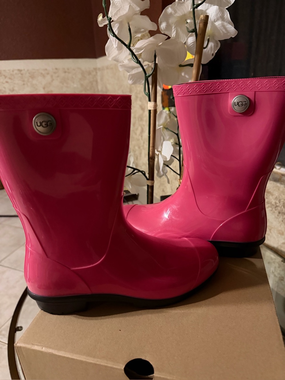 UGG women 
 Hot Pink Gloss Rain & Snow Boots